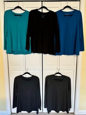 Set of 5 Susan Graver Weekender Tops (size M)